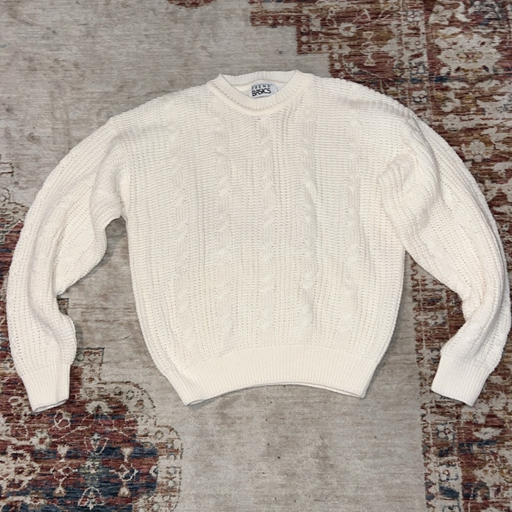 Trend Basics Cable Knit Round Neck Sweater Size Large